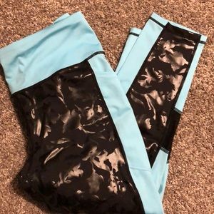 Lularoe rise fearless crop leggings